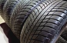Bridgestone Blizzak LM-001 RFT 97H